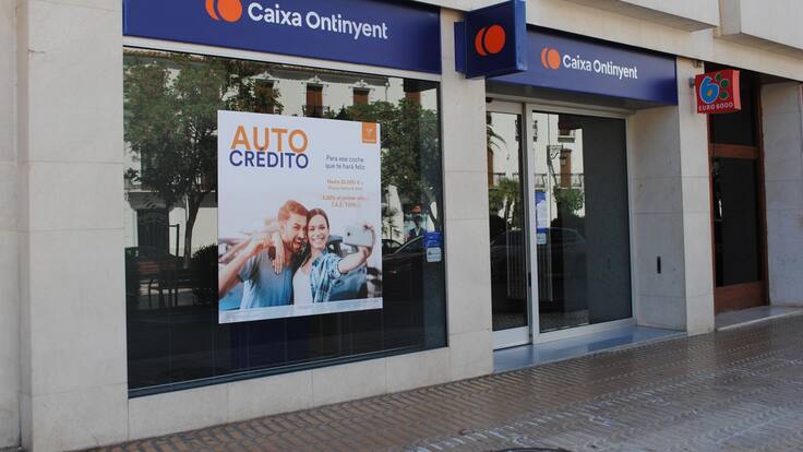 Entrevista a José Pla. El president de Caixa Ontinyent valora els comptes de l'exercici de 2023 i parla de la previsió d'enguany.