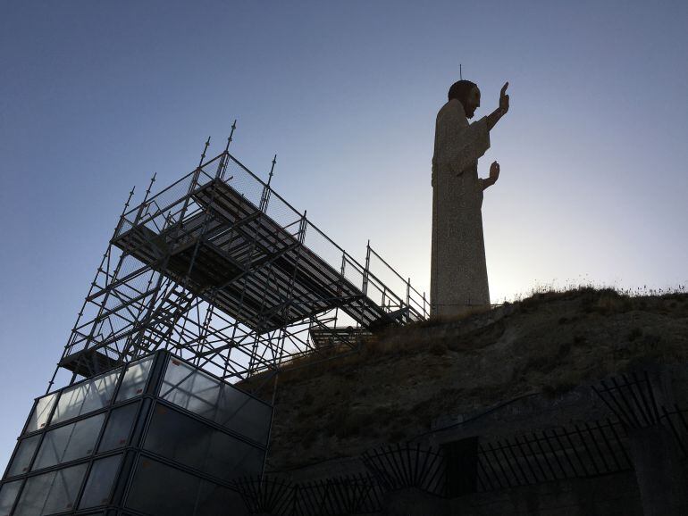 Plataforma instalada en el cerro del Cristo del Otero