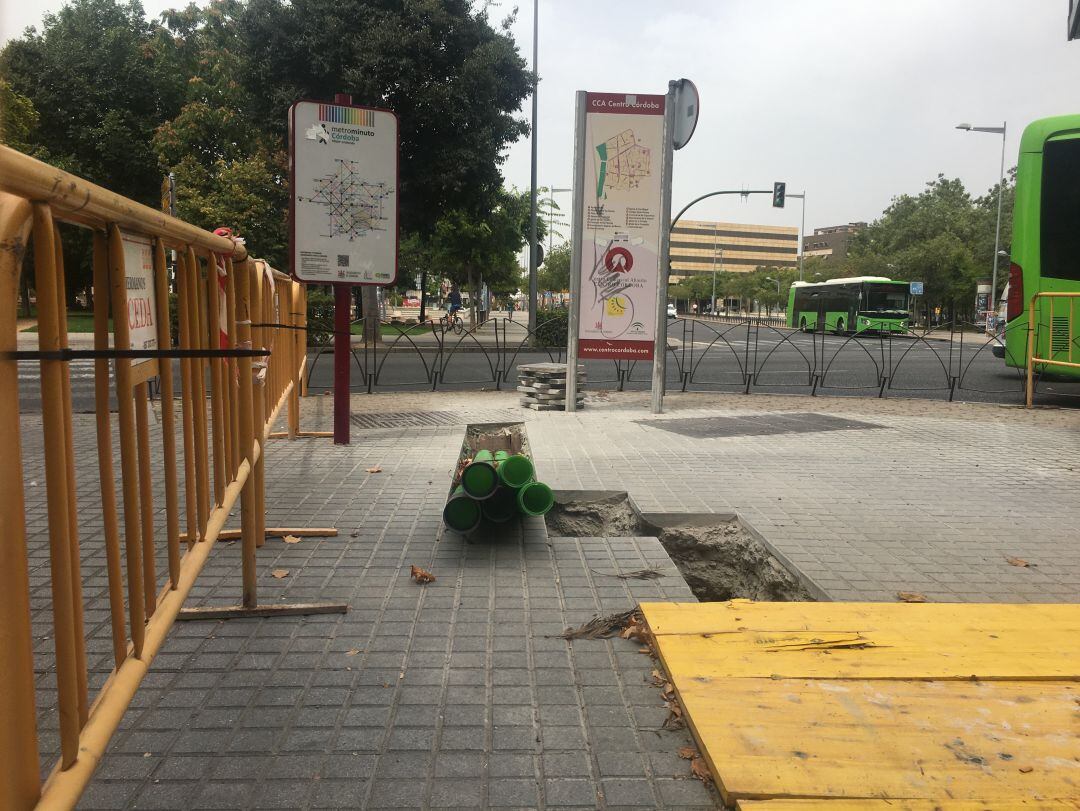 Imagen de una de las obras que ejecuta este verano el Ayuntamiento de Córdoba