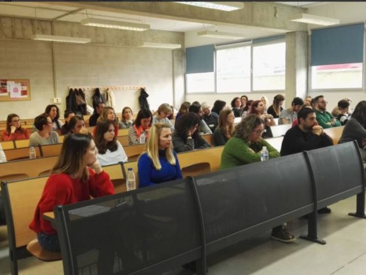 Más de mil personas opositan a una de las 57 plazas de administrativo en la Función Pública