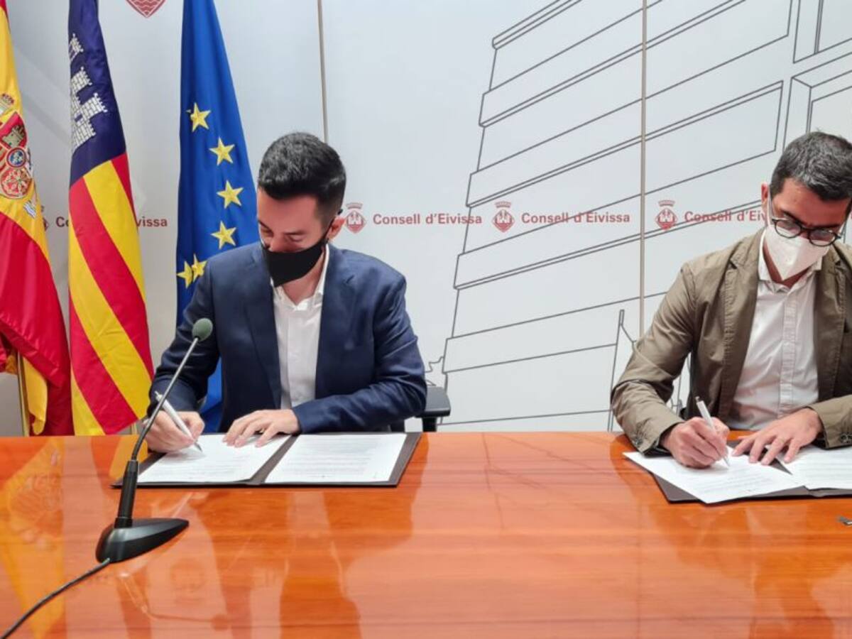 Govern y Consell de Ibiza firman el acuerdo para la creación del Centre Bit