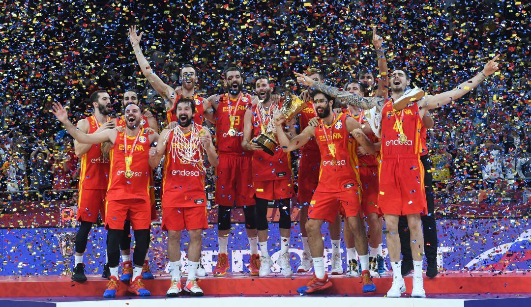 España celebra su victoria en el Mundial