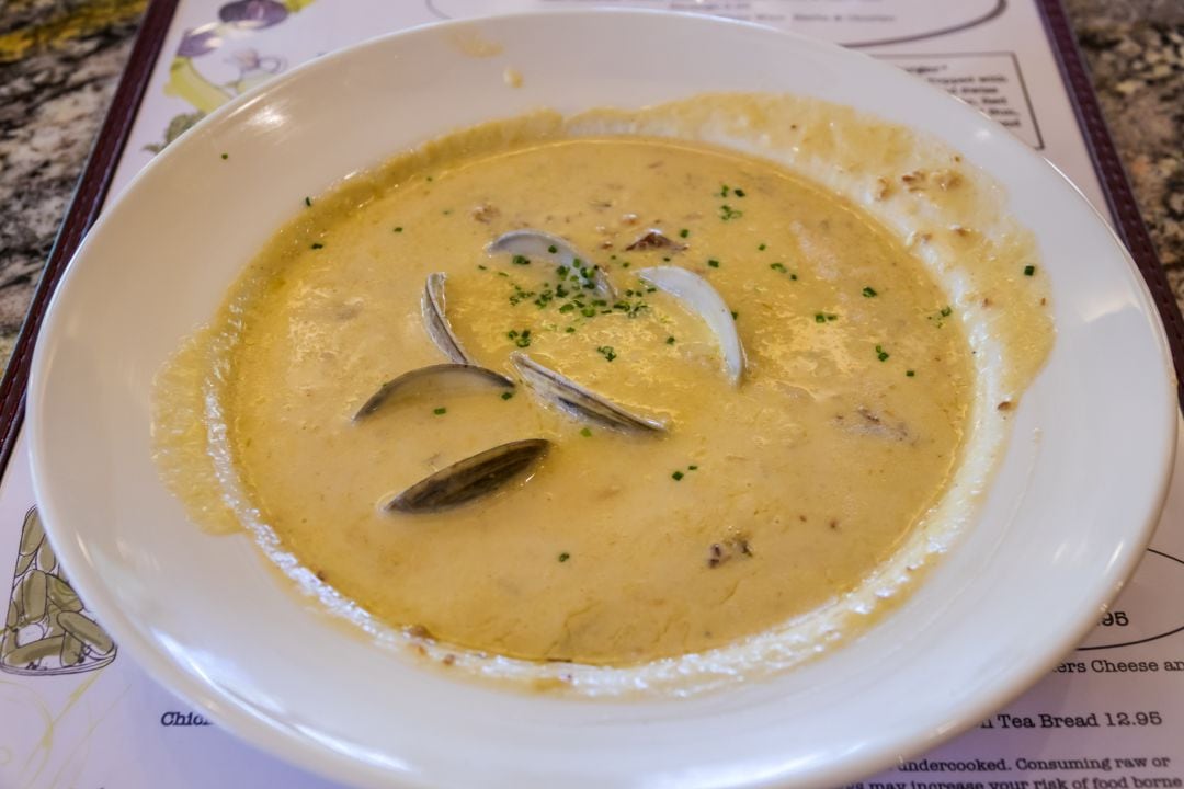 Consultorio de Martín Berasategui: "Cómo conseguir una suculenta sopa de pescado"