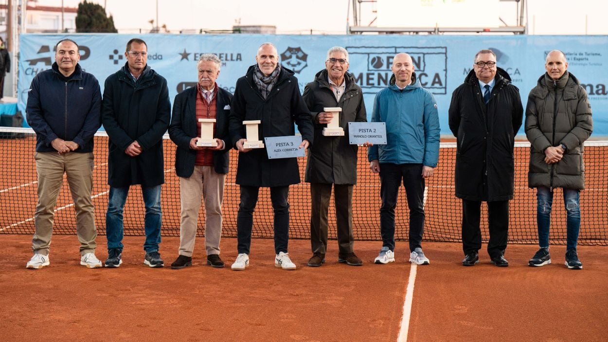 Moment de l'homenatge a Manolo Orantes i Àlex Corretja.