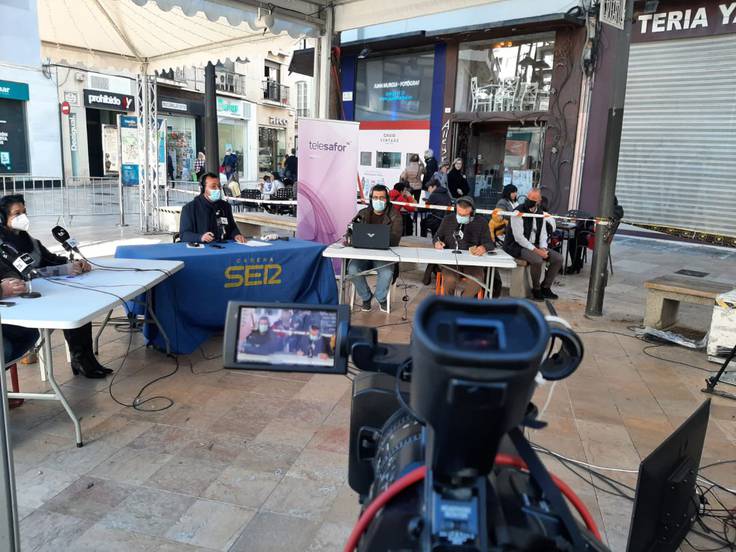 Este año la campaña regresa a los estudios del grupo Radio Gandia en la calle Loreto 34