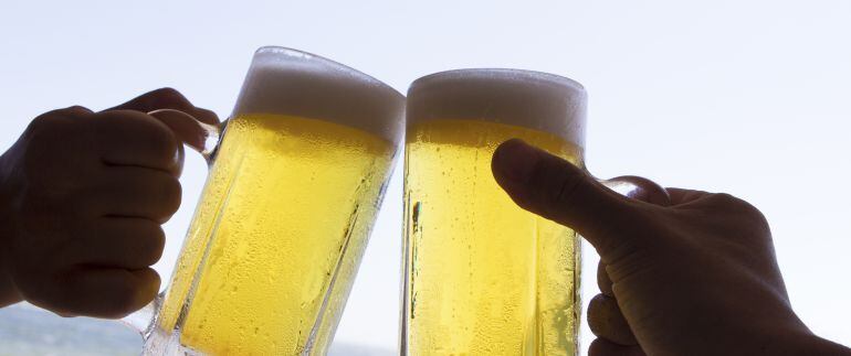 El 80 por ciento de los encuestados prefieren la cerveza para las vacaciones de verano.
