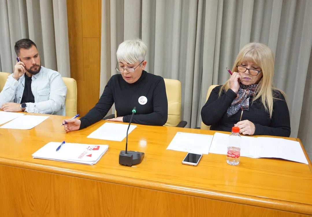 Maite Rodríguez, presidenta de la Asociación de Aparadoras de Elda y Petrer durante el pleno