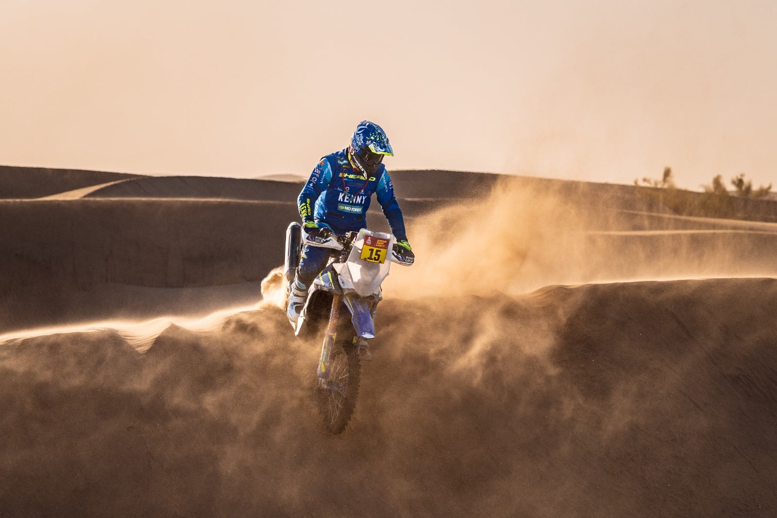 Lorenzo Santolino, durante la navegación de esta tercera especial del rally Dakar/Santolino