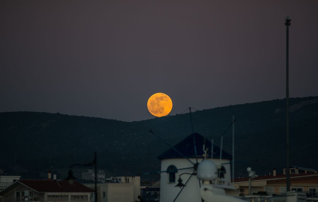 Luna del lobo desde Grecia, en enero del 2020.