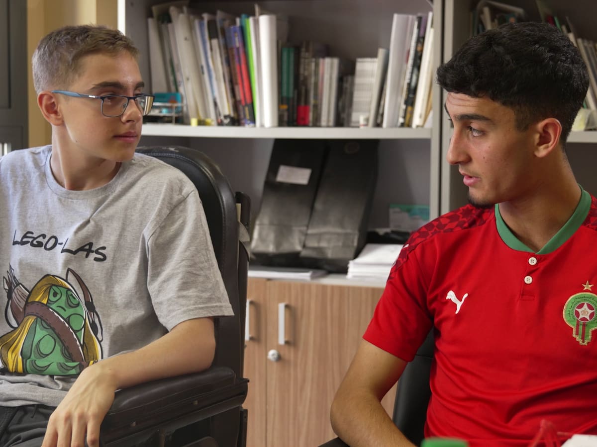 El cortometraje 'La silla' realizado por alumnos del 'IES Ramón Arcas' de Lorca, seleccionado en EE.UU