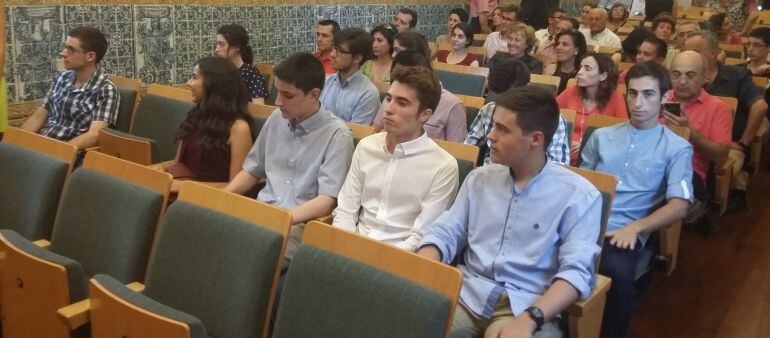 Algunos de los mejores expedientes de la PAEG reunidos en el salón de actos de la Universidad de Castilla-La Mancha en Toledo