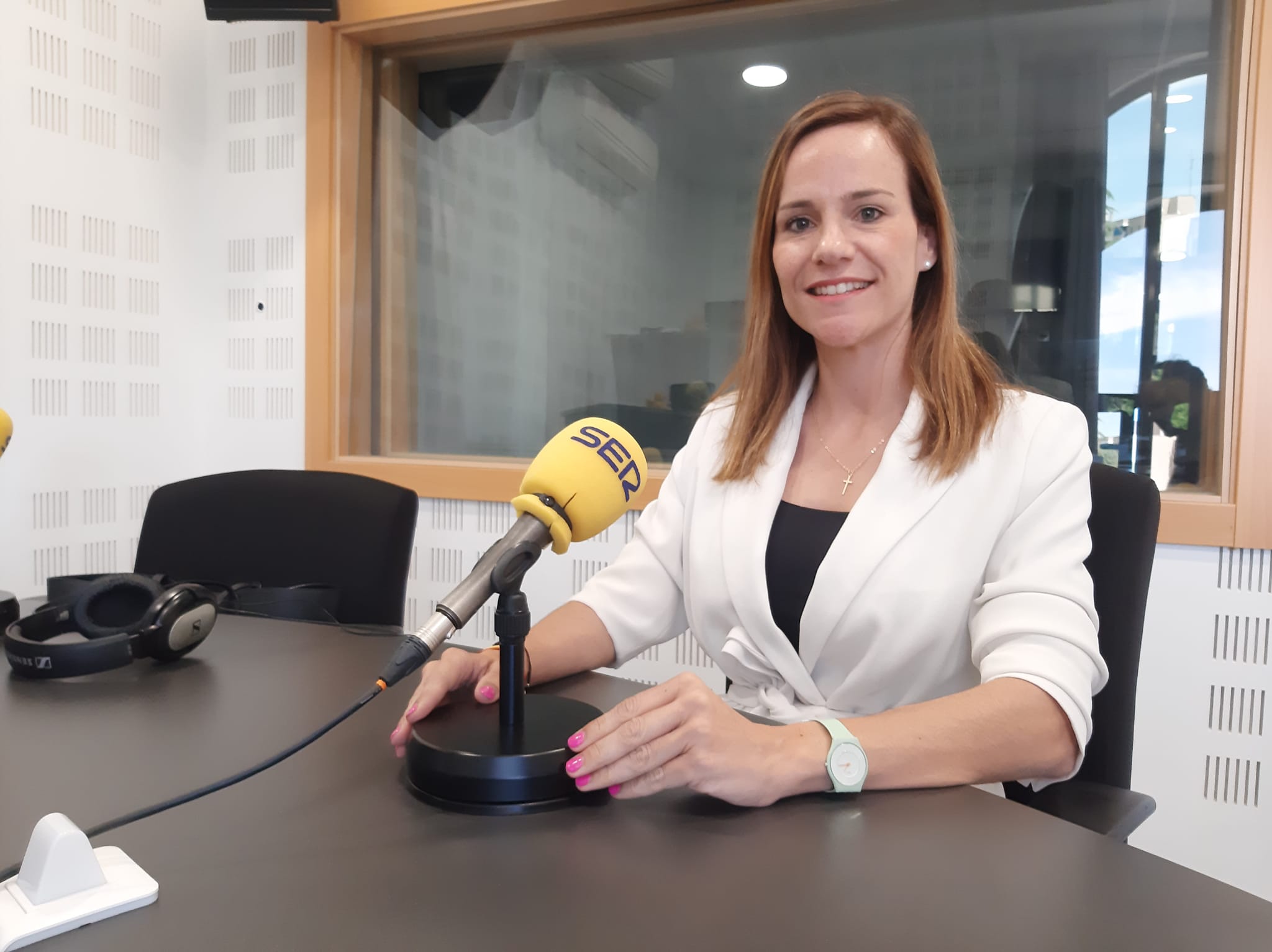 Isabel Pérez Moñino, portavoz de Vox Fuenlabrada en los estudios de SER Madrid Sur