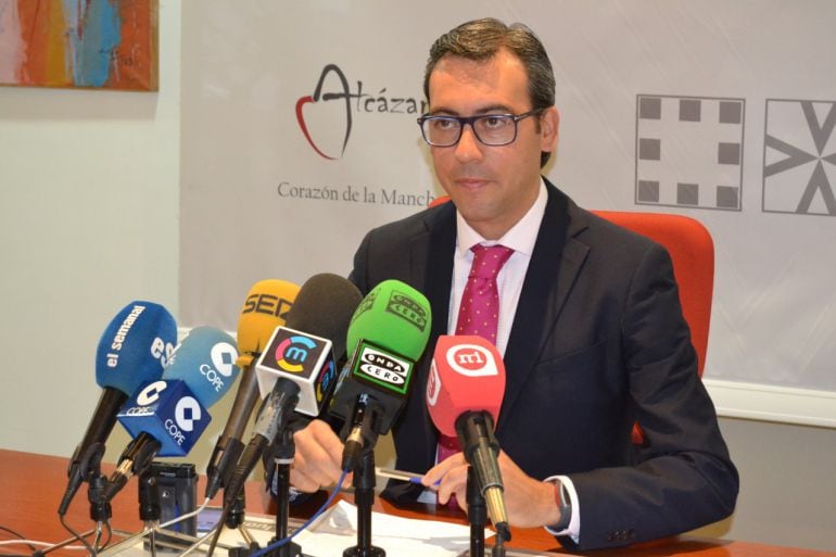 Diego Ortega asegura que no tiene constancia oficial de la renuncia