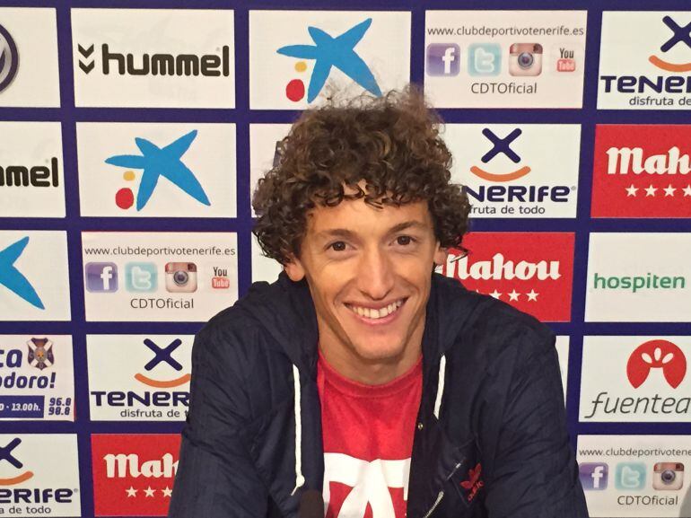 El delantero del CD Tenerife, Maxi Pérez