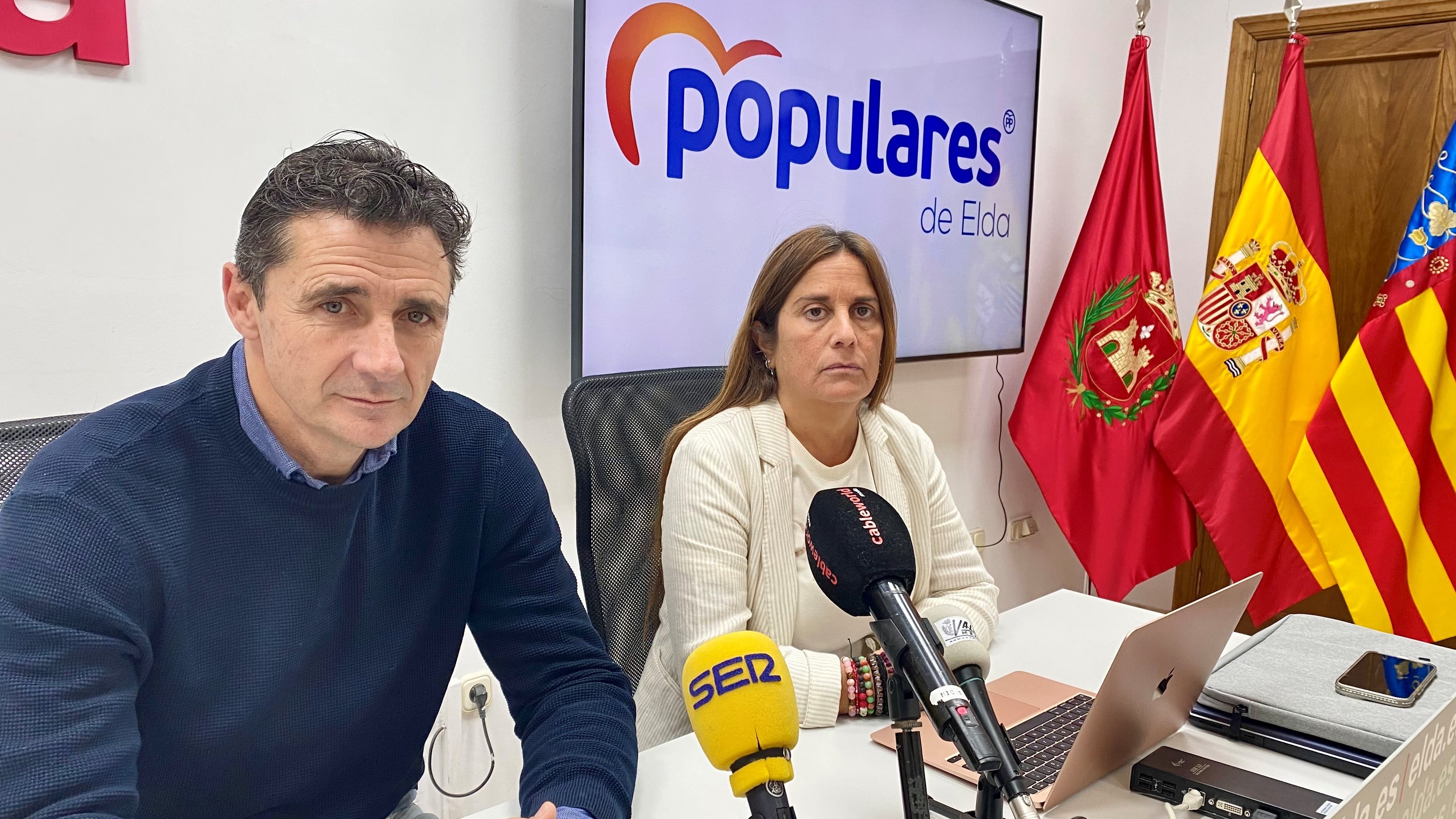 Alberto García y Patricia Frade, concejales del PP de Elda