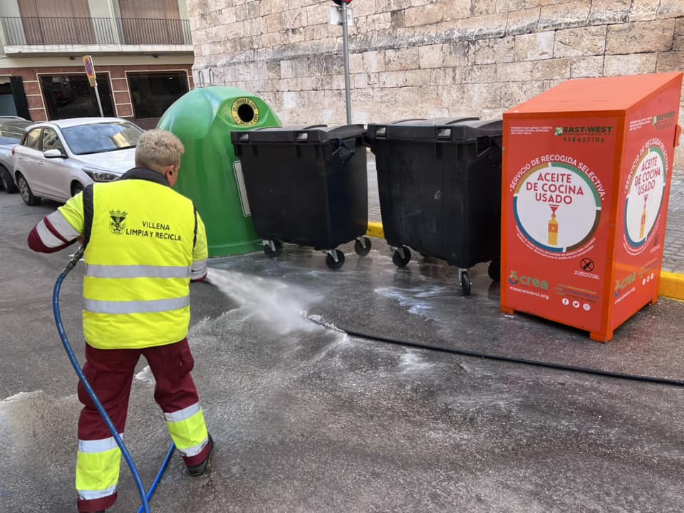 Limpieza y recogida de basuras en Villena