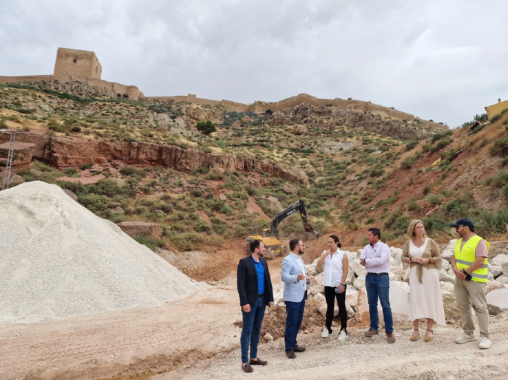 La construcción del vial de los Barrios Altos de Lorca avanzan a buen ritmo