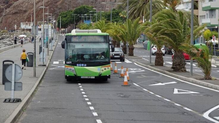 Sensores, cámaras y dos paneles dinámicos para conocer el estado de los aparcamientos en Las Teresitas