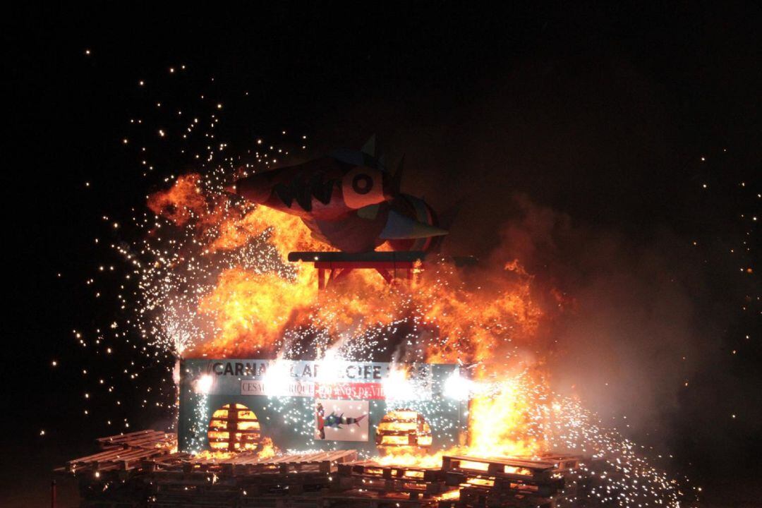 Quema de la sardina del carnaval manriqueño de Arrecife.