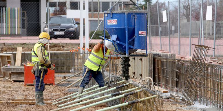 El paro bajó hasta las 30.000 personas en junio