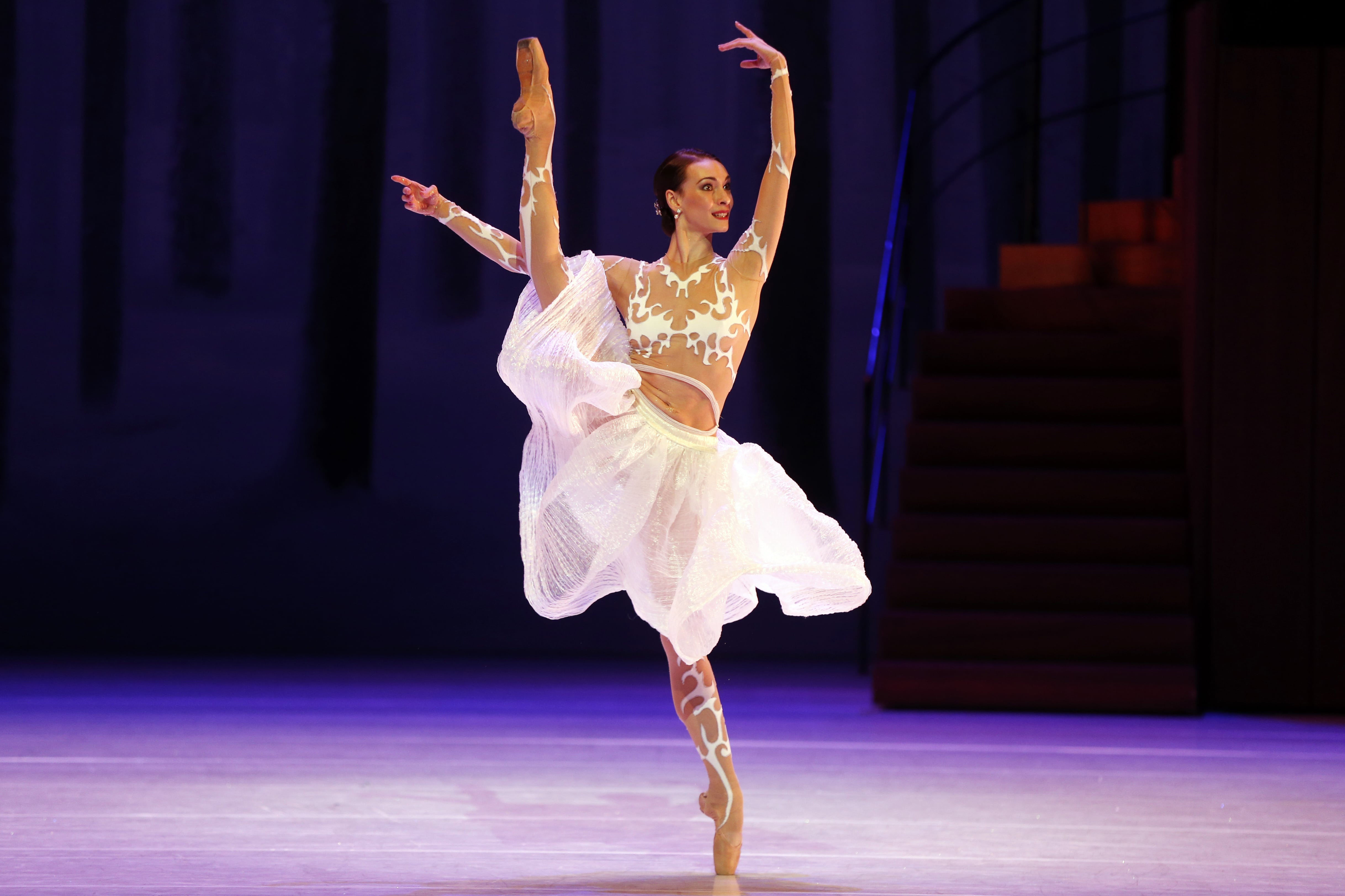 Olga Smirnova bailando el Cascanueces.