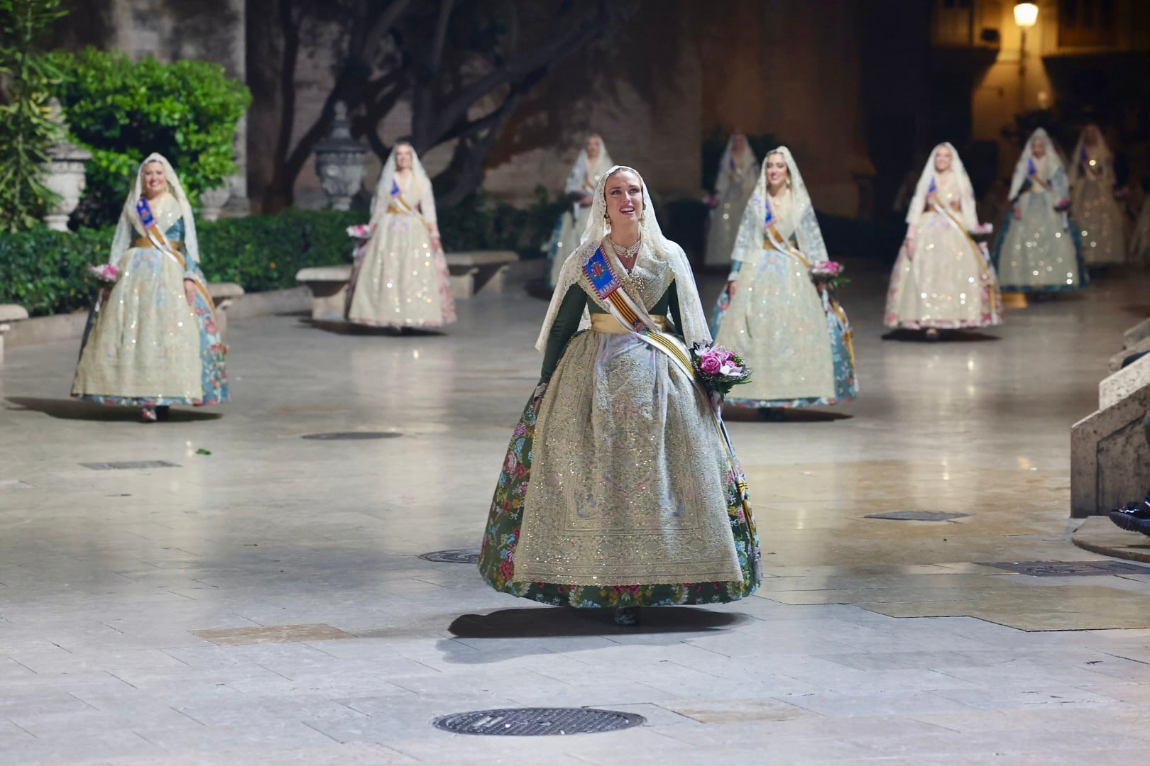 Laura Mengó, fallera mayor de València, durante la Ofrenda de las Fallas 2023.