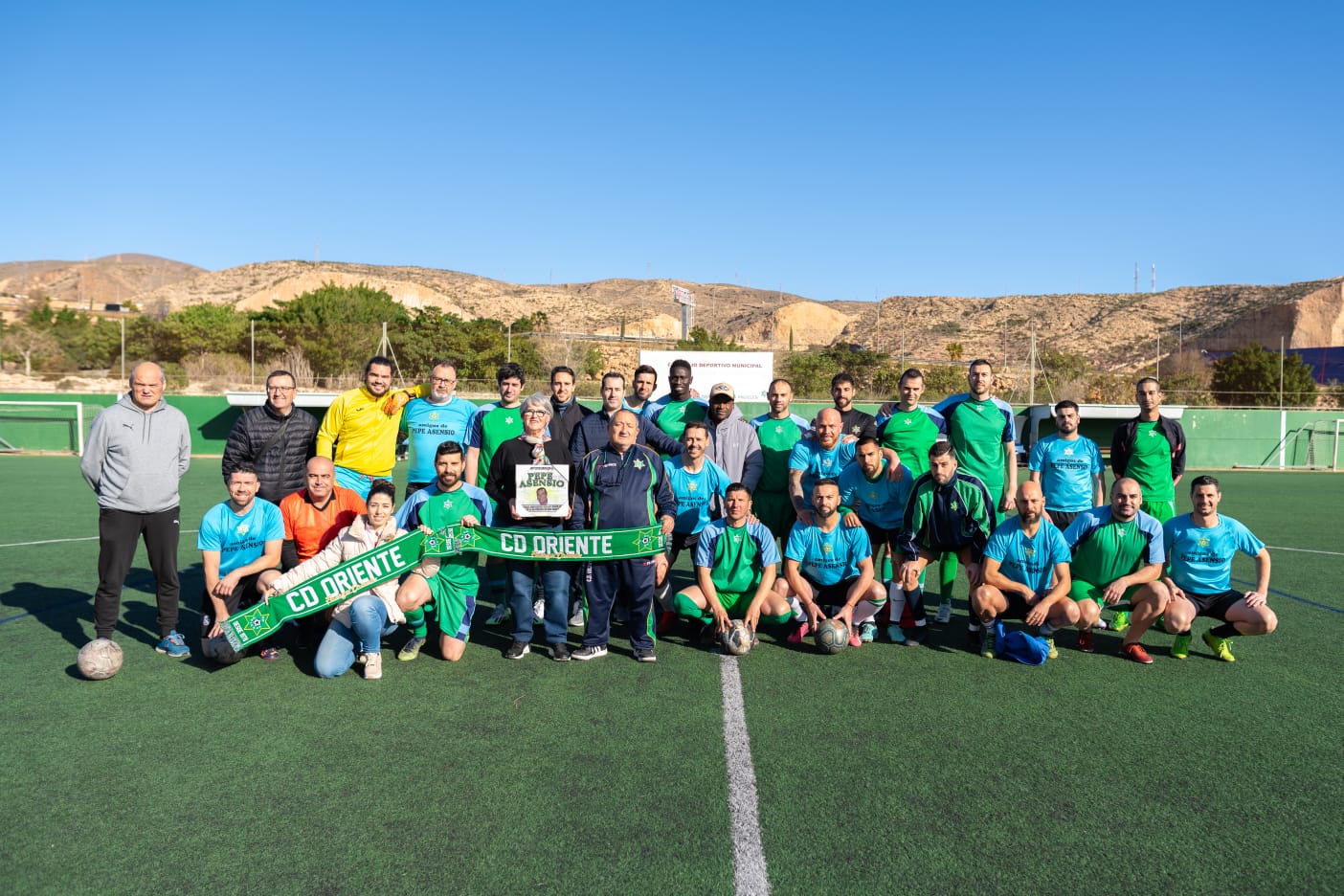 Nadie se quiso perder el homenaje a Pepe Asensio.