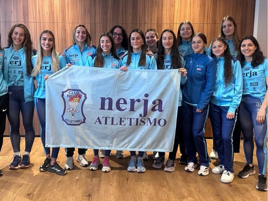 El equipo femenino del Trops-Cueva de Nerja, cuarto en el Campeonato de España de clubes