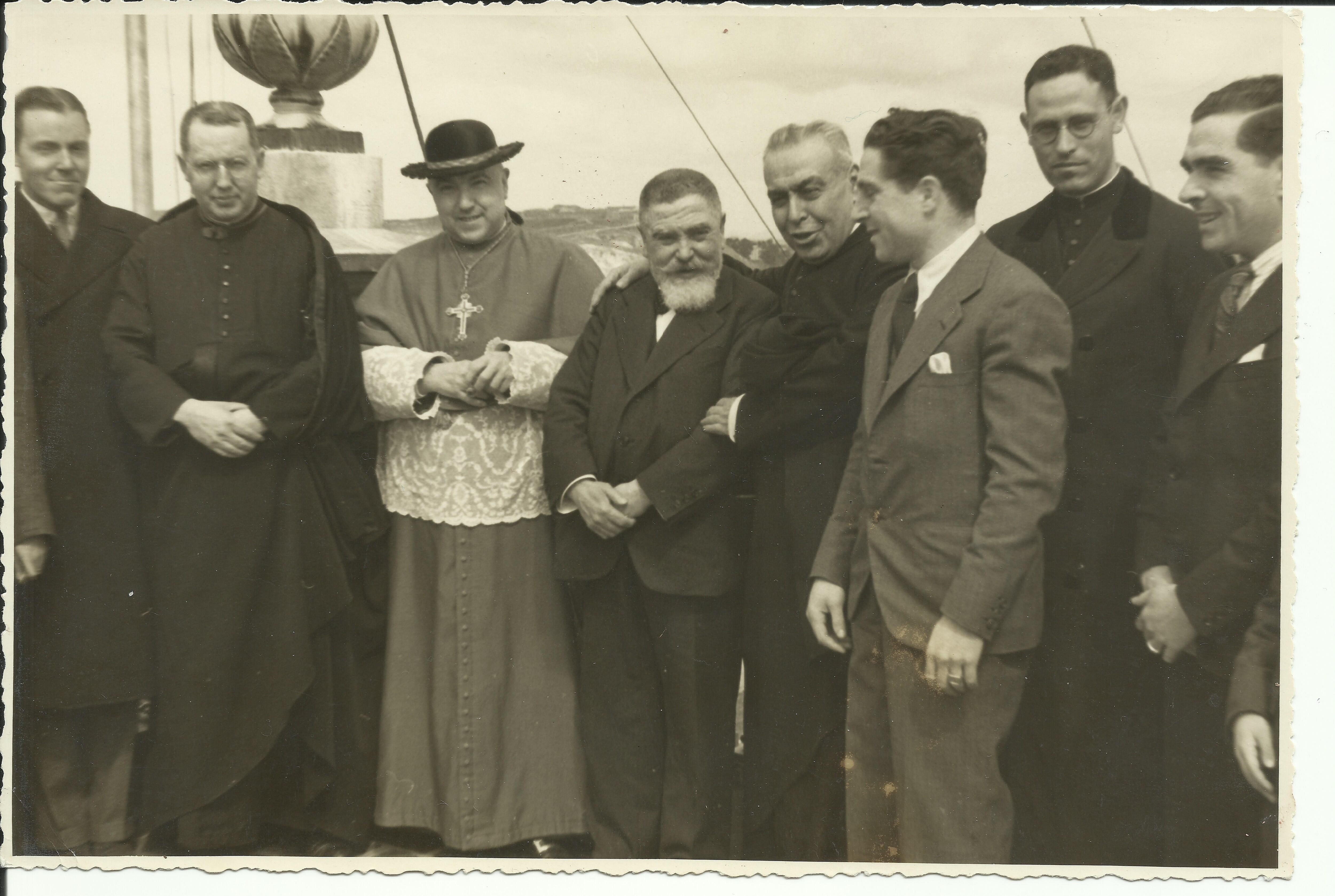 Inauguración de la primera emisión de Radio Extremadura en 1934