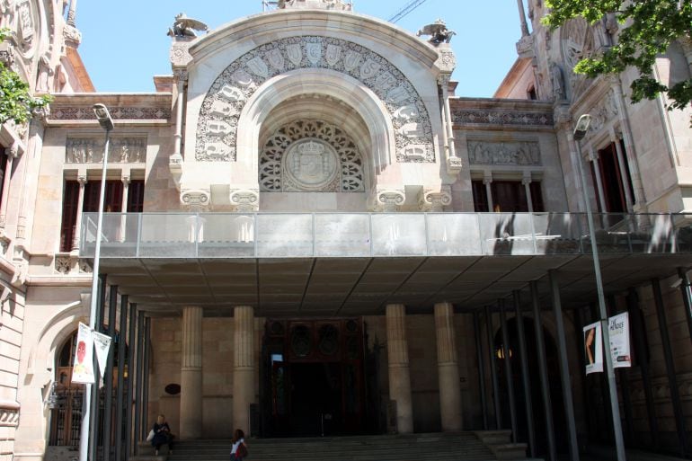 Fachada del Palacio de Justicia de Barcelona, sede de la Audiencia provincial y del Tribunal Superior de Justicia de Catalunya