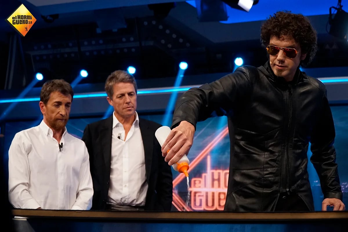 El &#039;hombre de negro&#039; en un programa de El Hormiguero.