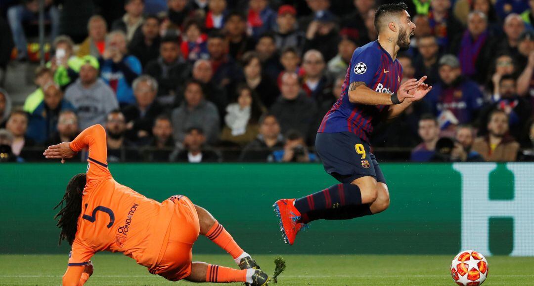 Luis Suárez, en el momento de la acción del penalti