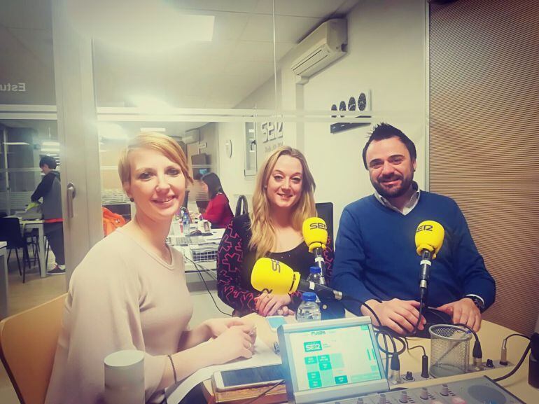 Cristina Martín, Ángela Rivas y César Guerra