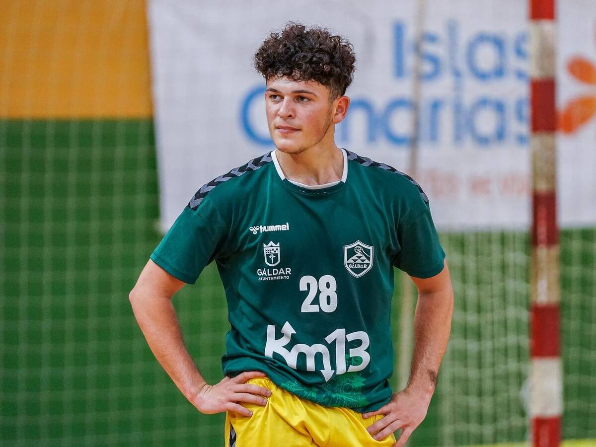 El galdense Yanis Ramírez repite en la convocatoria de la Federación Española de Balonmano