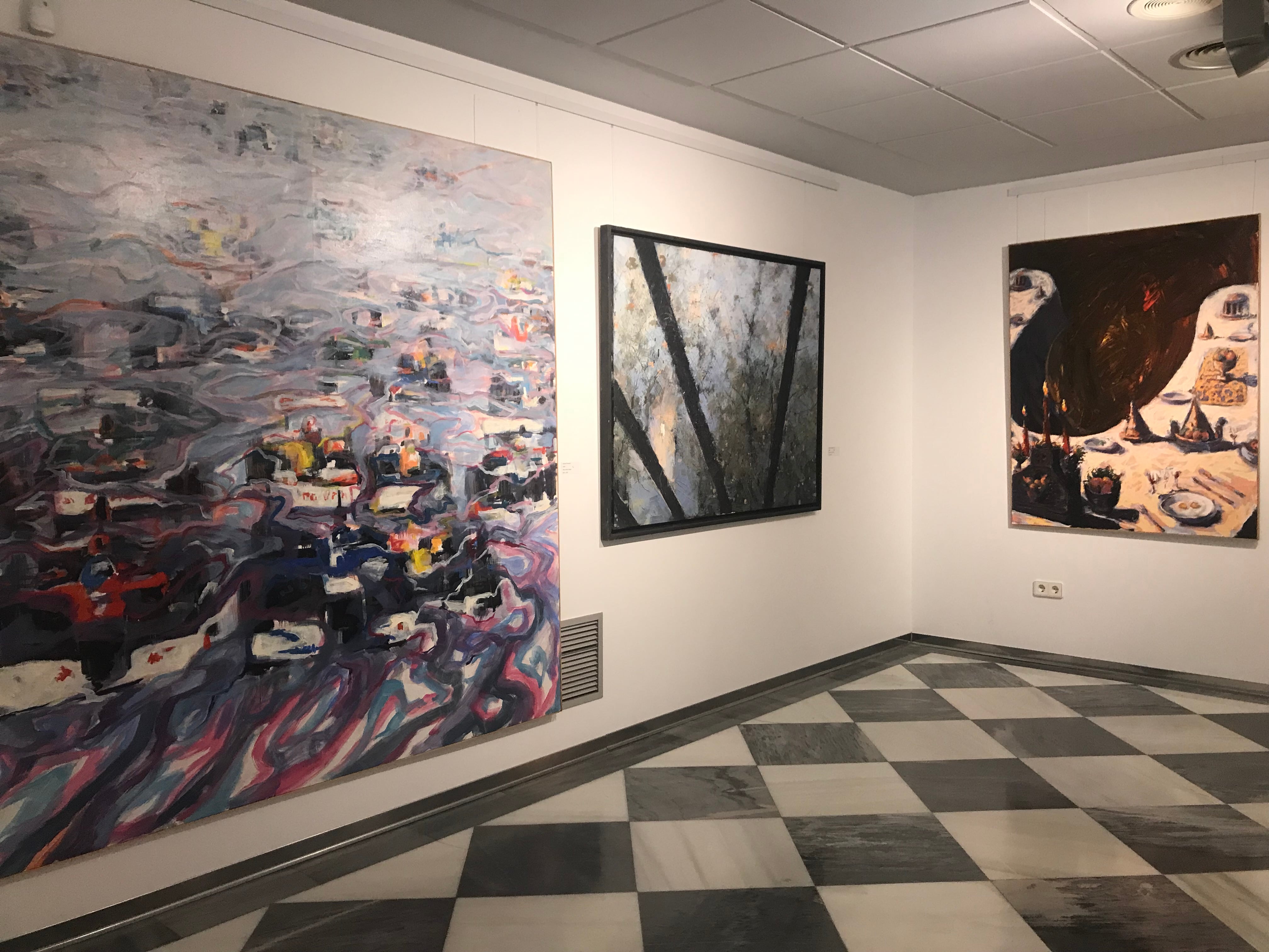 La exposición antológica de Emilio Morales recorre 40 años de trayectoria artística.