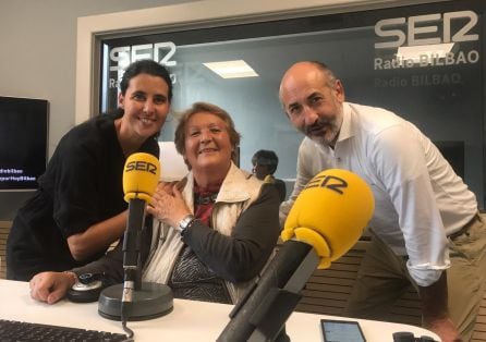 Azul Tejerina, Marian Álvarez y Aitor Elizegi durante la entrevista