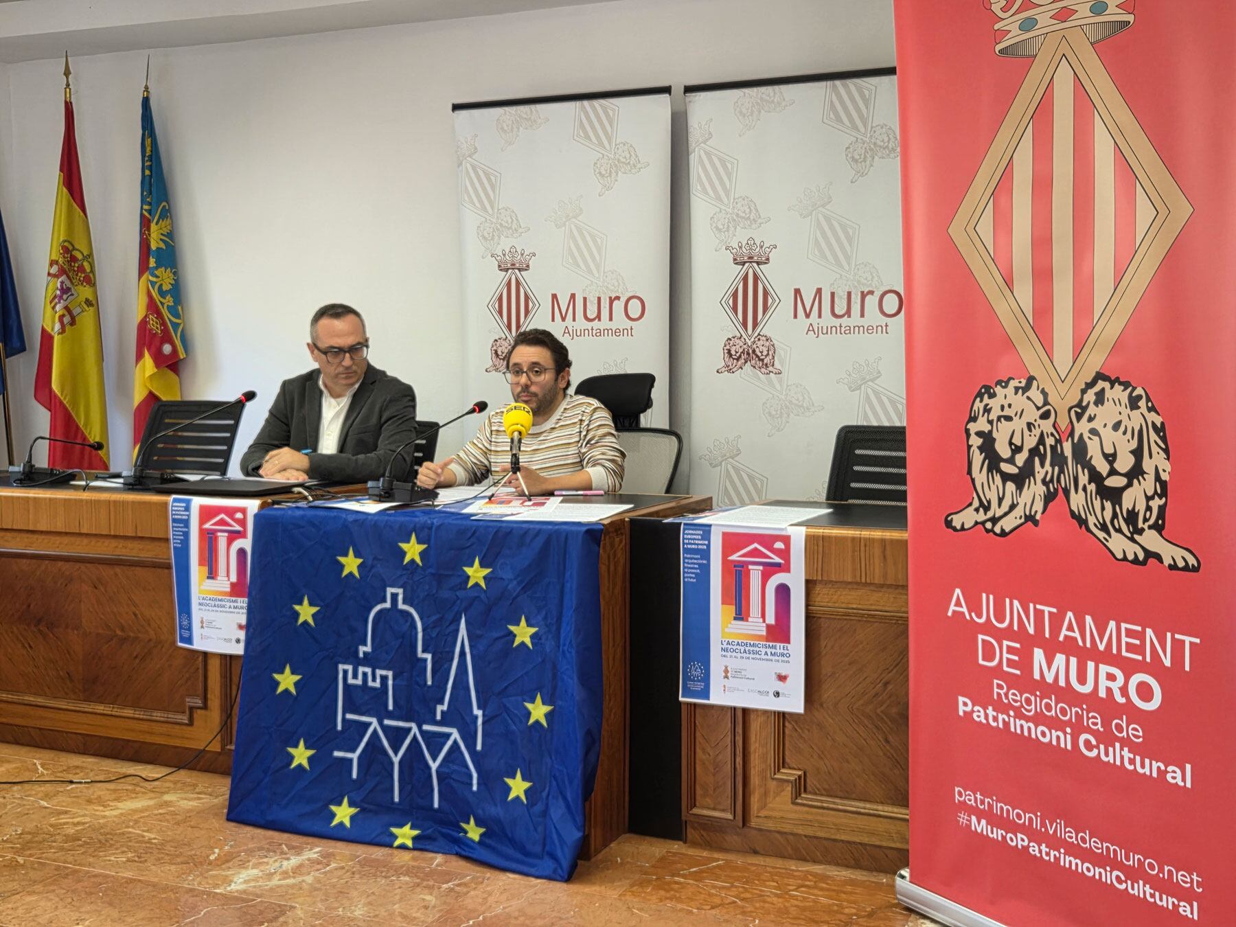 Sergi Silvestre i Josep Valero, durant la presentació de les activitats organitzades en roda de premsa