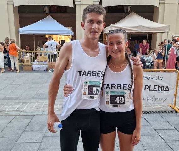 Baptiste Aliphat y Pauline Larroze-Lauga atletas de Tarbes invitados a la Carrera Pedestre en Huesca