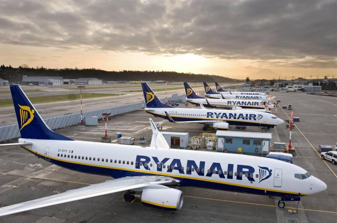 La compañía irlandesa, Ryanair, opera con varios destinos desde el Aeropuerto de Zaragoza