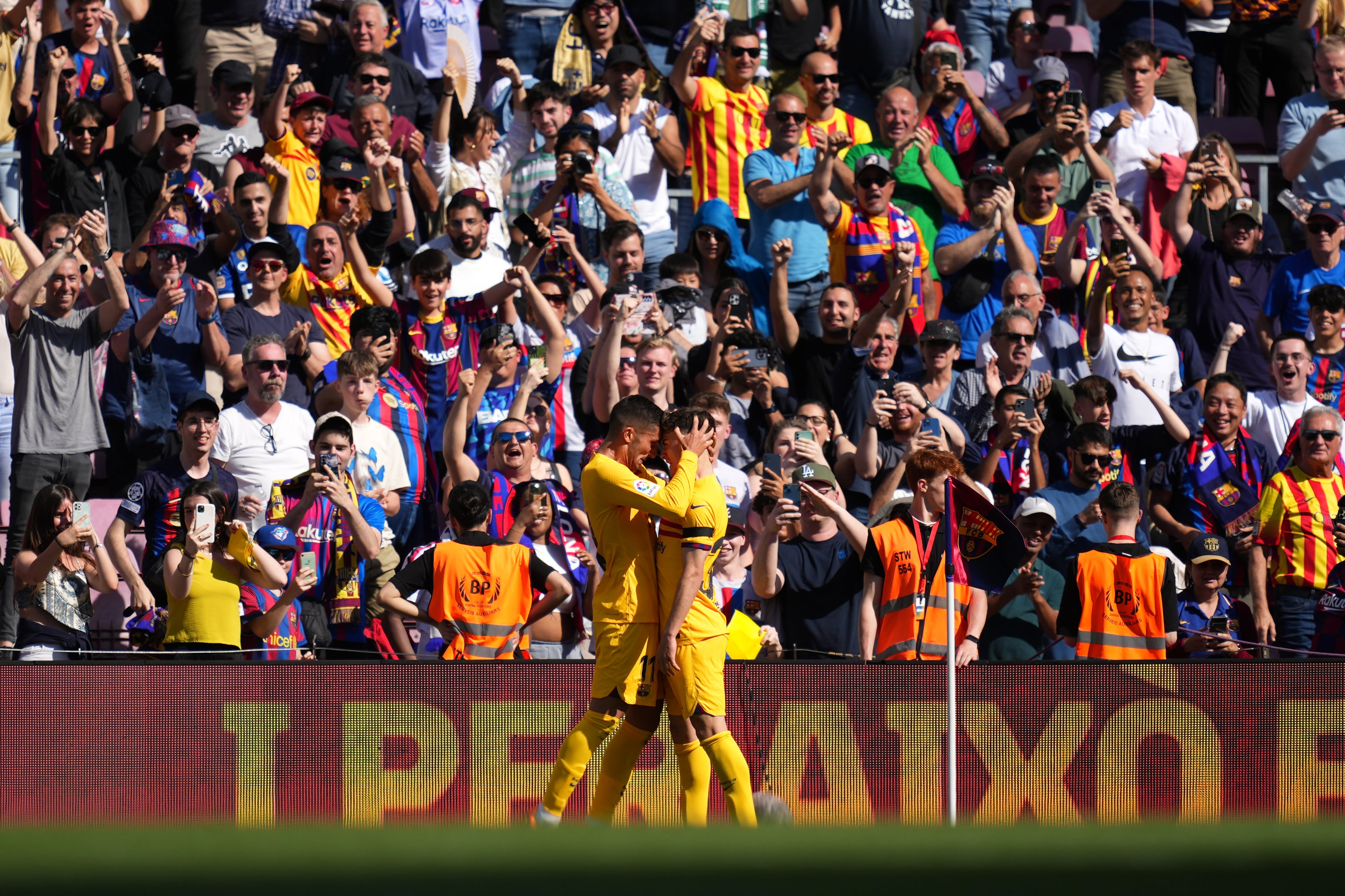 BARCELONA, SPAIN - APRIL 23: Ferran Torres of FC Barcelona celebrates with teammate Gavi after scoring the team&#039;s first goal during the LaLiga Santander match between FC Barcelona and Atletico de Madrid at Spotify Camp Nou on April 23, 2023 in Barcelona, Spain. (Photo by Alex Caparros/Getty Images)