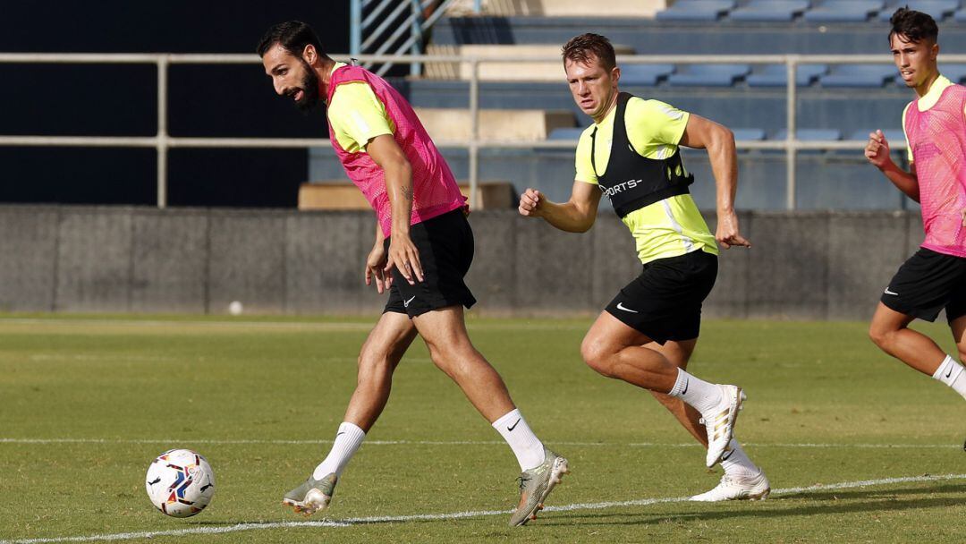 Rolón corre tras José Rodríguez