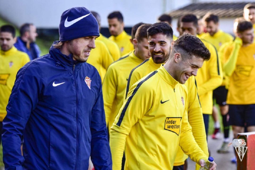 Fran Albert junto a Nacho Méndez y Carmona durante un entrenamiento