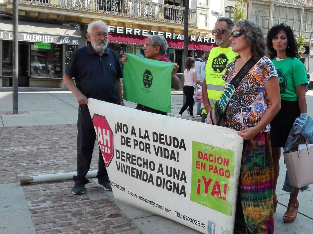 Concentración de la PAH en la Plaza de la Constitución de Zamora