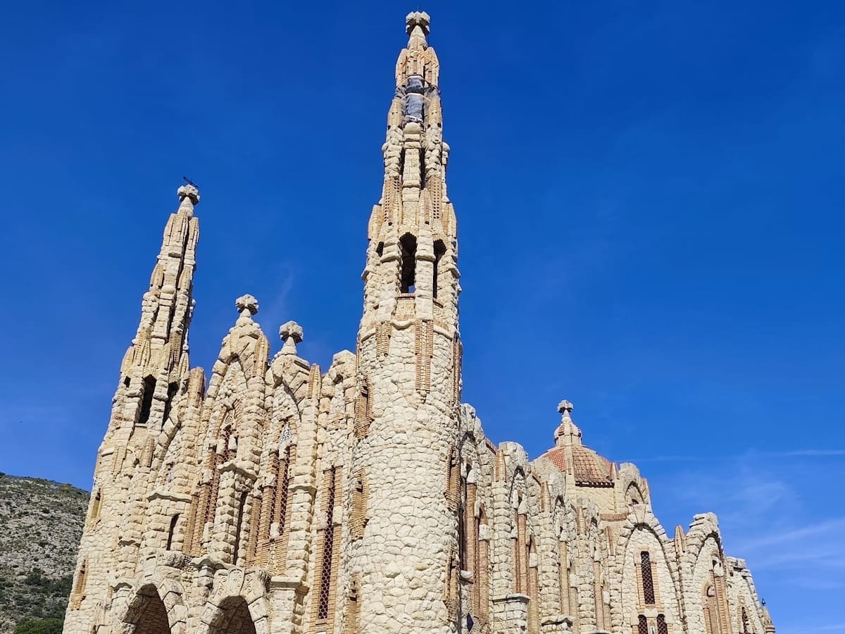 La rehabilitación del Santuario de Santa María Magdalena de Novelda obligará a desmontar el pináculo de la torre este