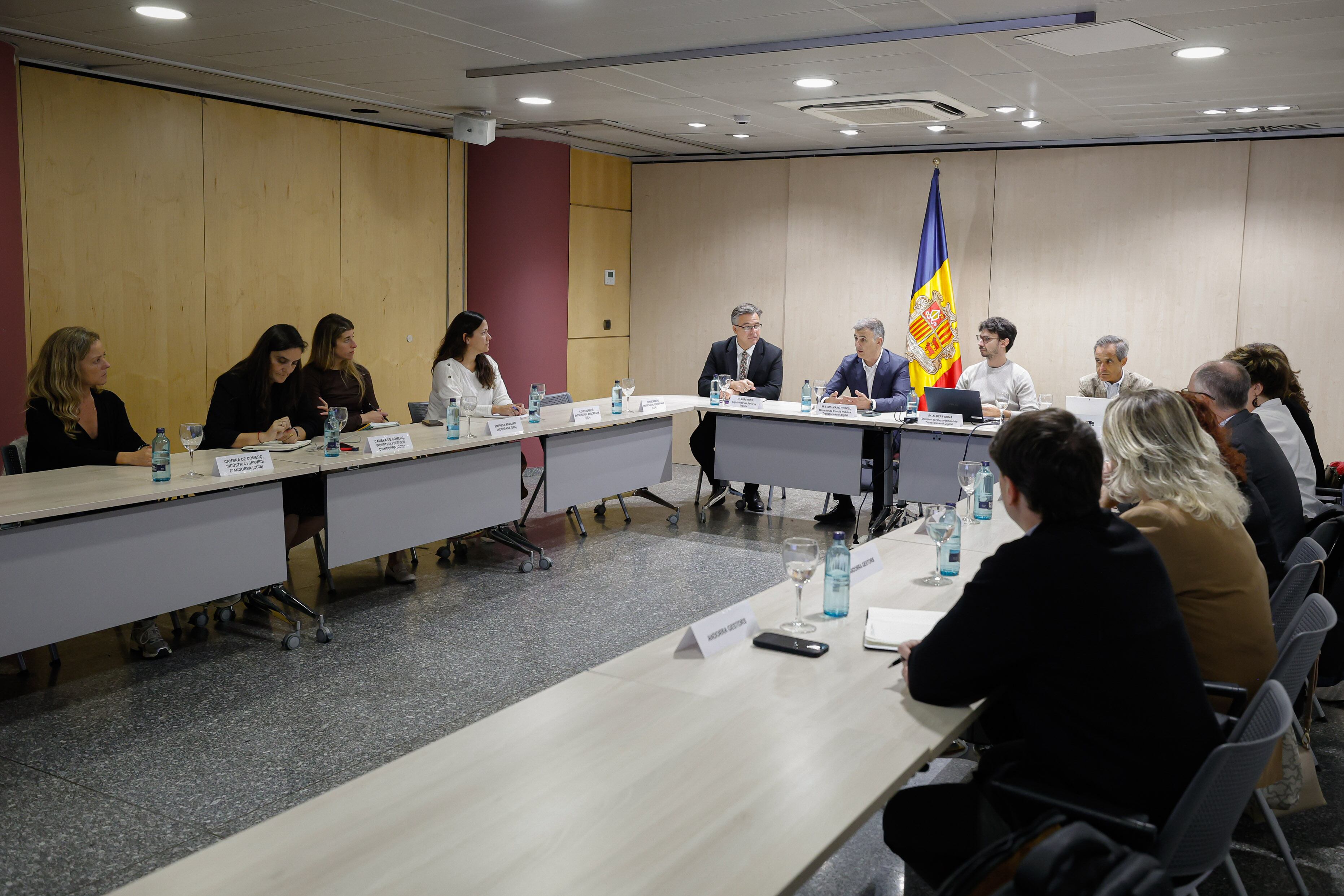 Reunió del balanç de les mesures per a les empreses implantades al Servei de Tràmits