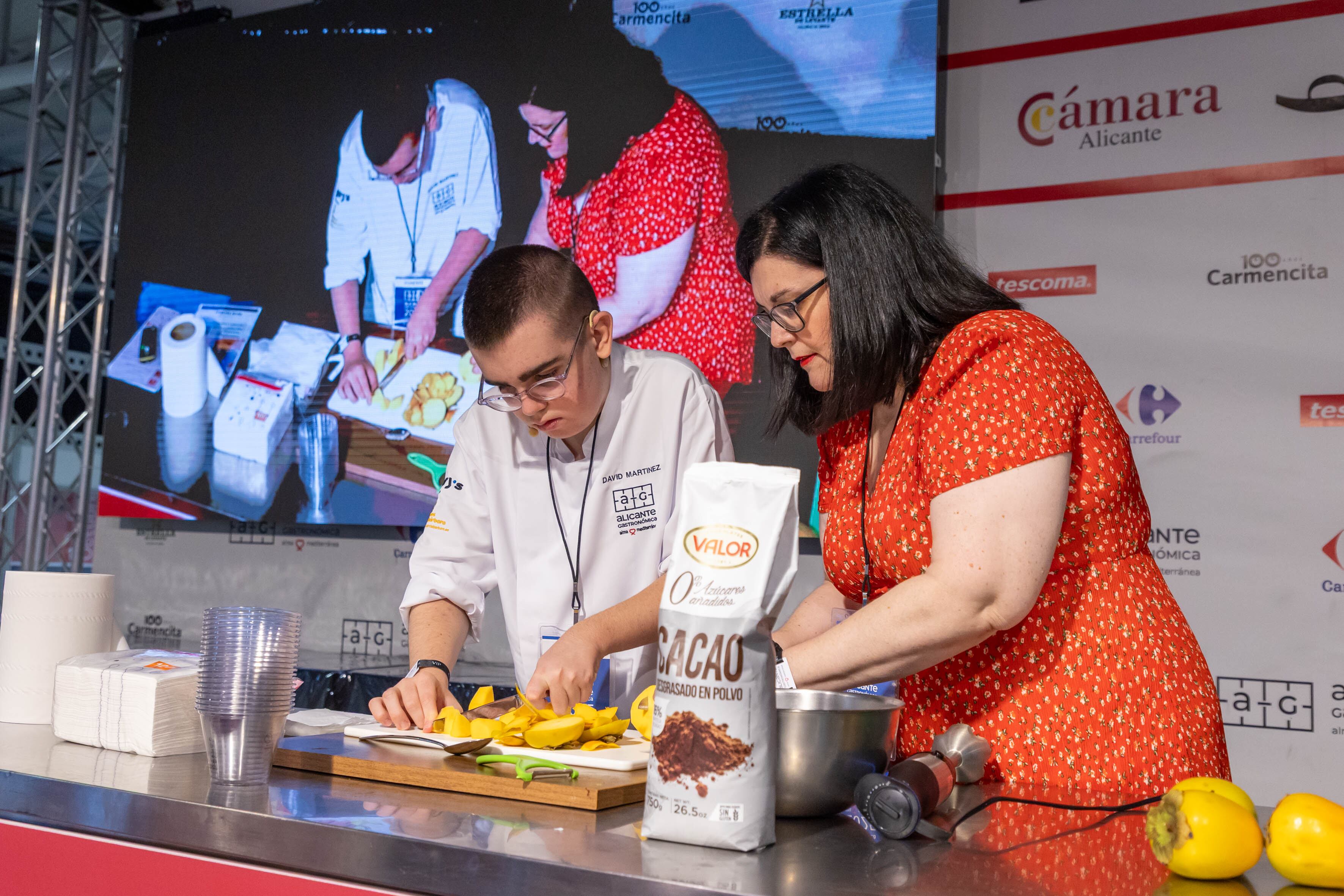 David Martínez y su madre Joana Navas en Alicante Gastronómica
