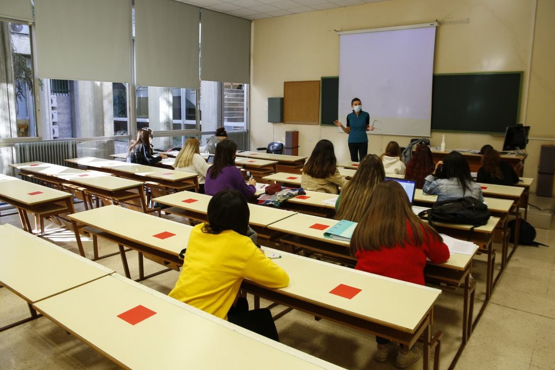 El colectivo de universitarios en Galicia se somete a un cribado masivo