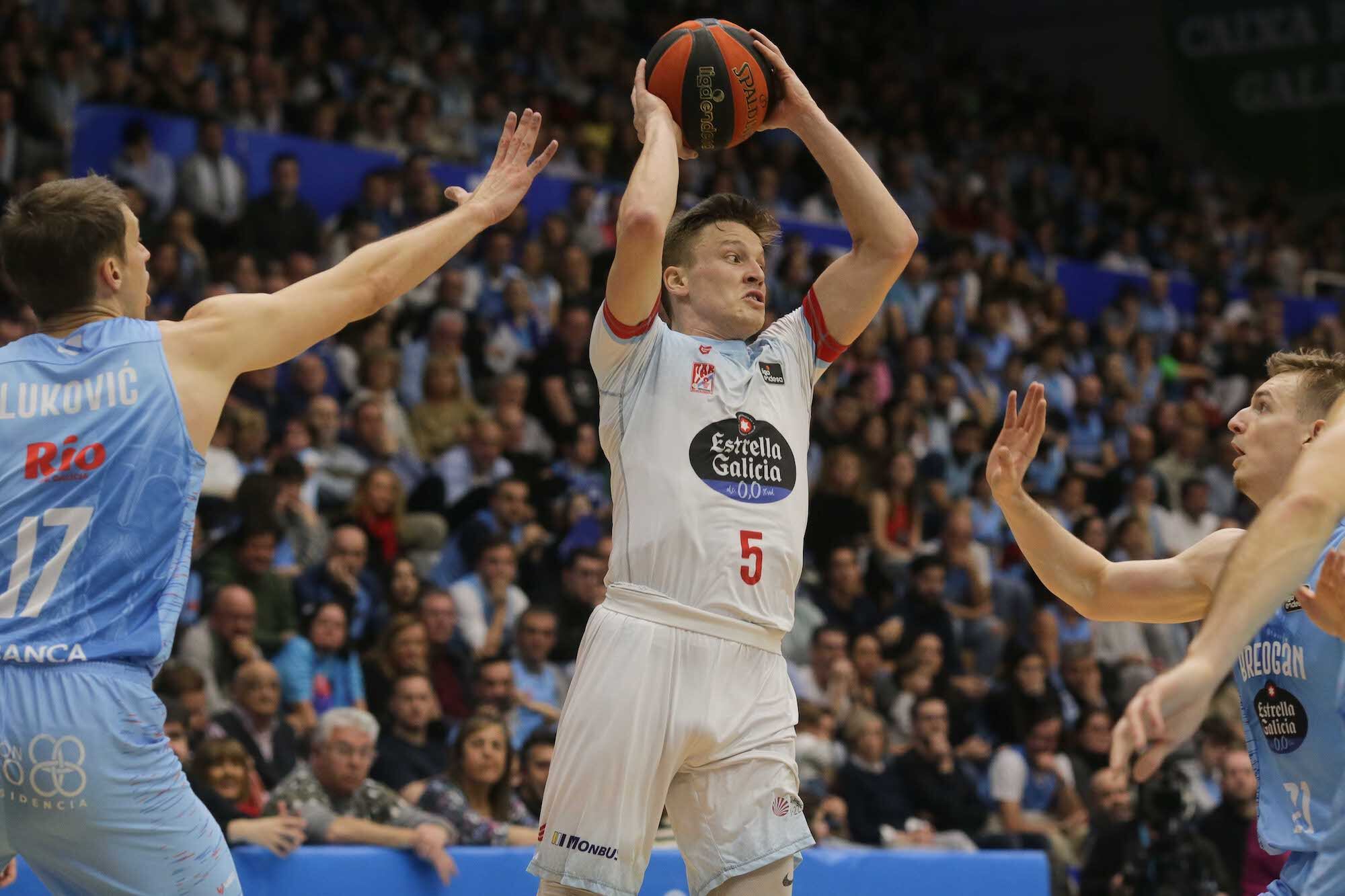 Fer Zurbriggen fue el mejor del Obradoiro en Lugo con 25 de valoración. (Carlos Castro/ACB Photo)