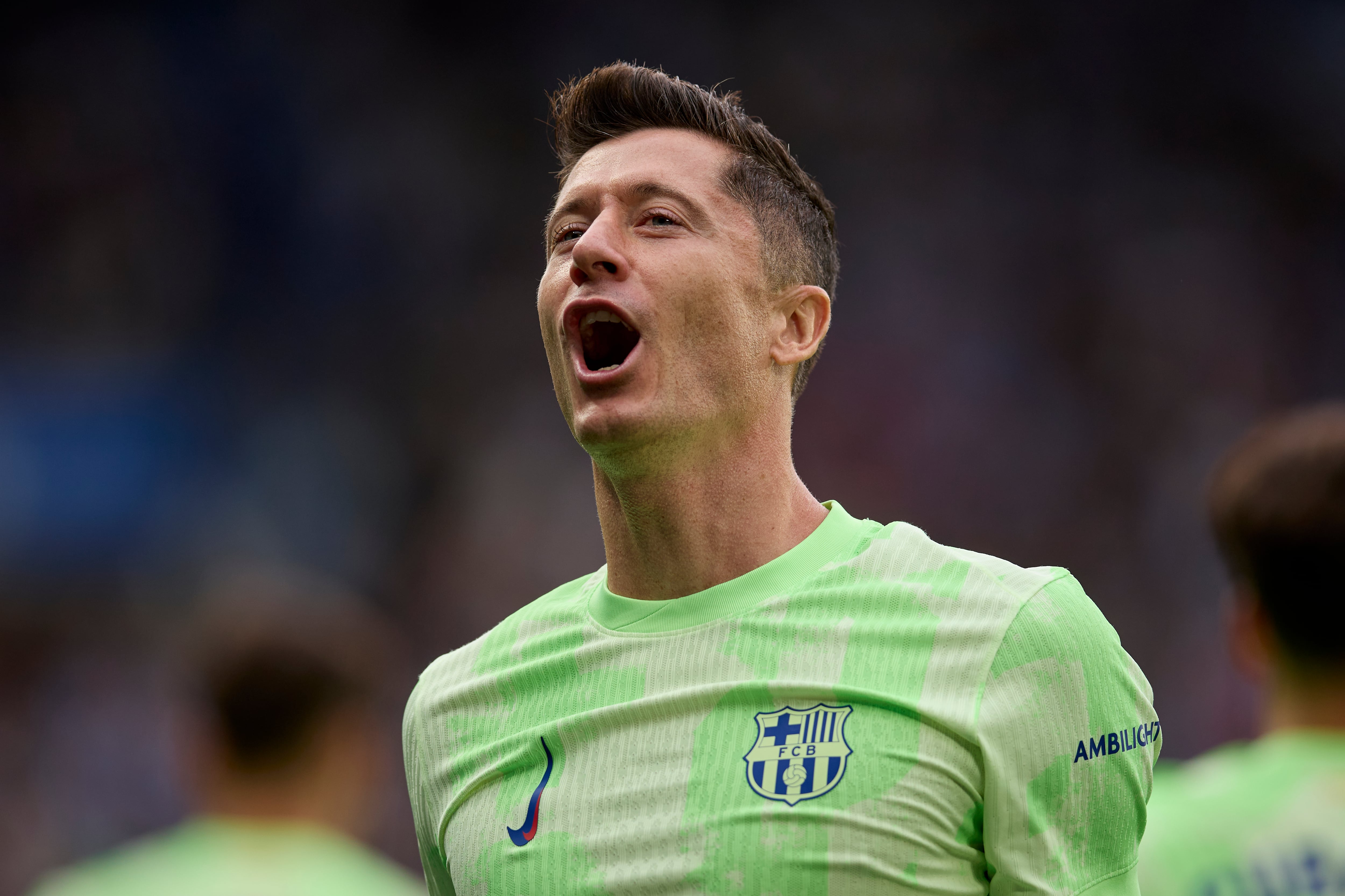 Robert Lewandowski celebra un gol suyo en el partido entre Deportivo Alavés y FC Barcelon de Liga