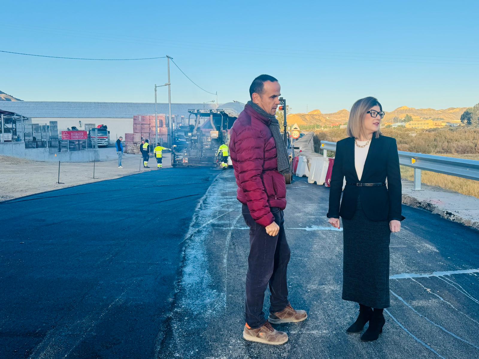 Rosa Medina, edil de Desarrollo Local y el técnico del CDL